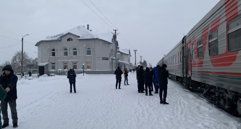 Пассажира поезда «Москва  – Усинск» высадили из-за гриппа