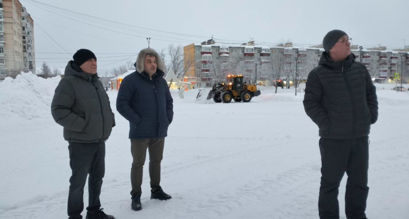 Николай Такаев лично проконтролировал уборку снега в городе  