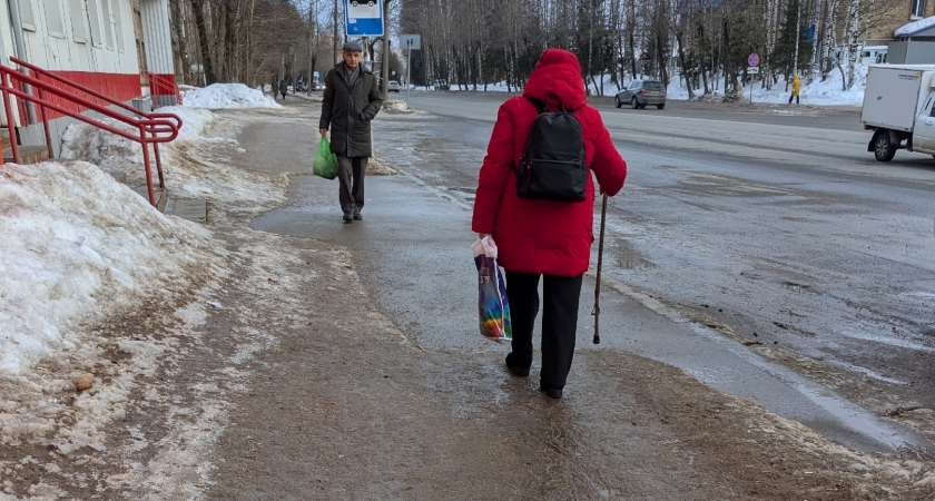 Пенсионерам 18-19 марта зачислят на карту разовую выплату с четырьмя нулями