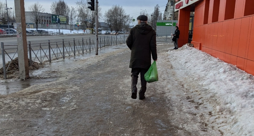 Фото к статье: И работающим, и неработающим. Всем, кто получает пенсию, дадут разовую выплату уже в апреле