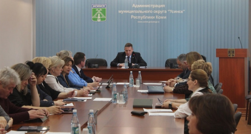 В Усинске прошло заседание депутатов: какие вопросы обсуждались