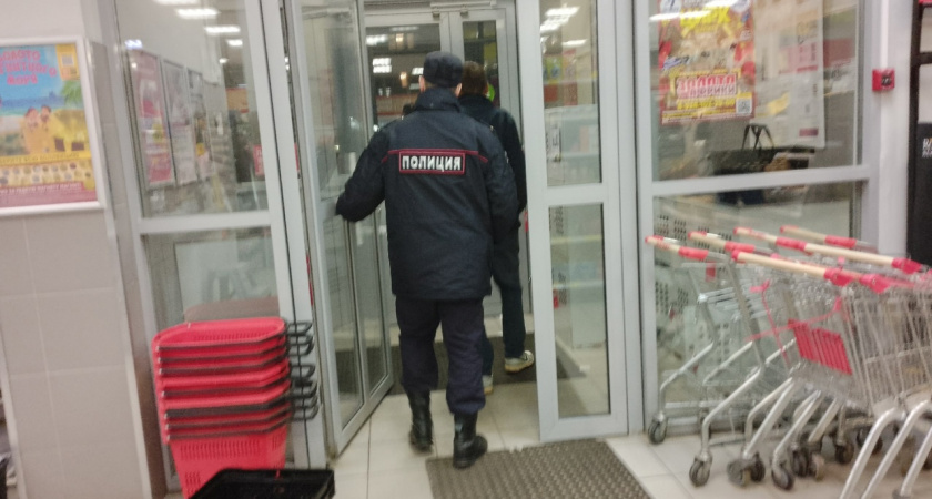 Житель Коми заплатит штраф за оскорбление продавца в магазине