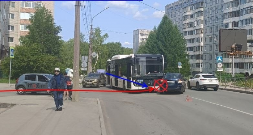 В Коми в ДТП с автобусом пострадал ребенок: водитель легковушки не уступил дорогу