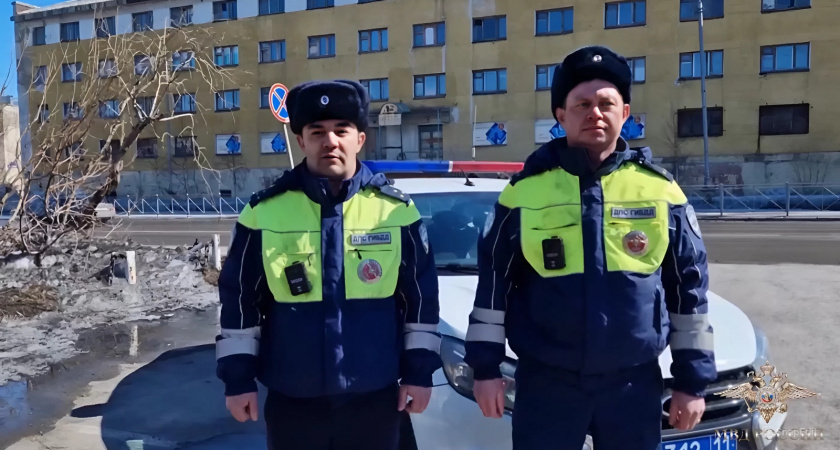 Министр внутренних дел Владимир Колокольцев отметил наградами полицейских из Коми за проявленный героизм