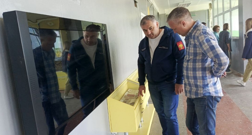 Школа в Селе у Усинска преображается: глава города проверил ход масштабного обновления