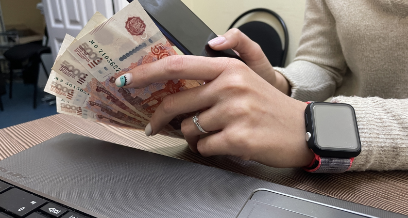 Переводить деньги с карты на карту теперь нельзя: сумму тут же заморозят - новый запрет от ЦБ