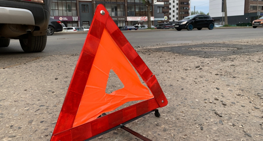 В Коми Kia Rio столкнулась с Nissan Murano