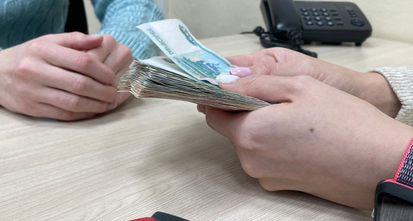 В 1984 году мама положила 500 рублей на мою сберкнижку к моему 18-летию: Пошла в Сбербанк, узнать, сколько мне причитается
