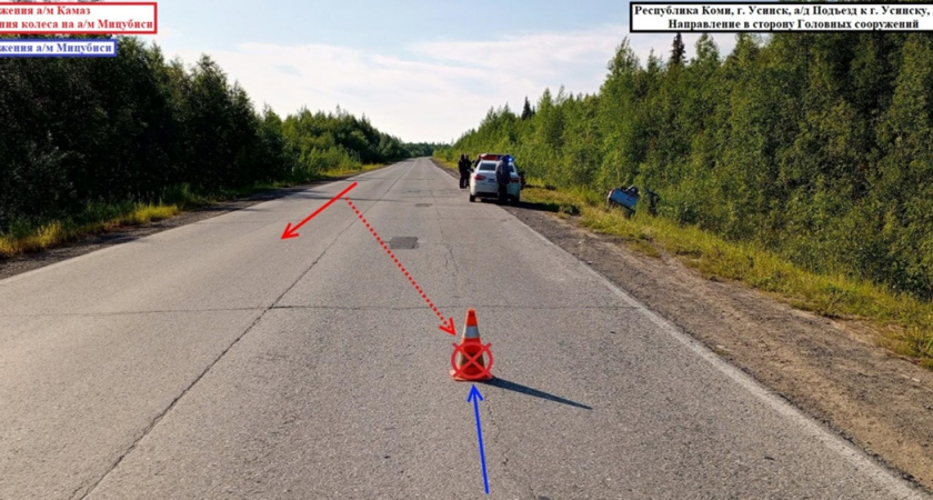 В Усинске оторвавшееся колесо КАМАЗа покалечило Mitsubishi