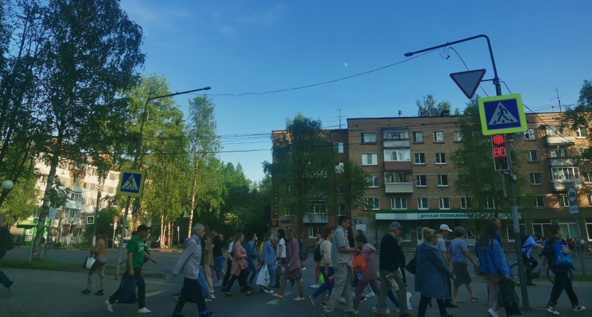ГАИ пояснила - что же делать, если вы уже пересекли стоп-линию и загорелся красный сигнал светофора