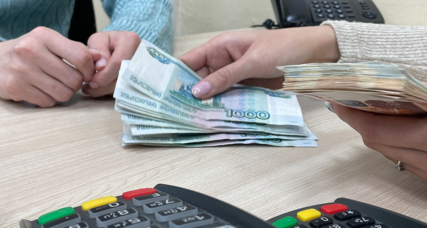 В 1984 году мама внесла 500 рублей на мою сберкнижку к моему 18-летию: сегодня иду в Сбербанк, узнать, сколько мне сегодня причитается