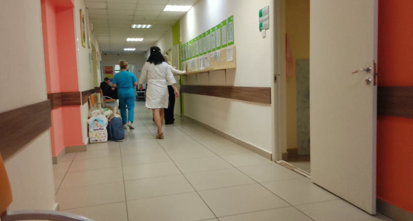 В Усинской поликлинике начали приём два новых терапевта