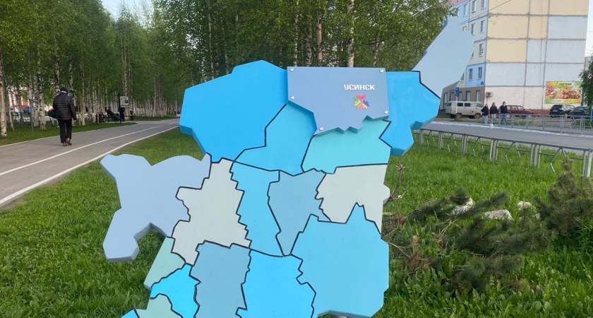В Усинске подростки приступили к благоустройству города