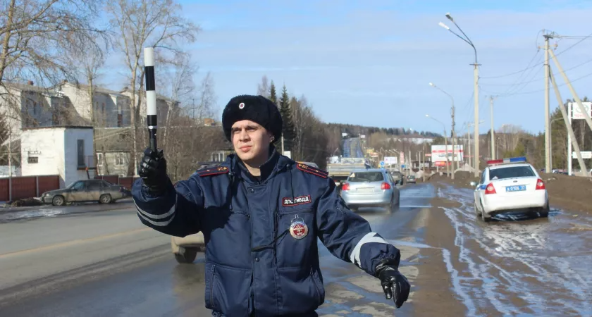 В ГАИ поставили точку: когда в машине можно ехать не пристегнутым - водителям и пассажирам рассказали действующие ограничения