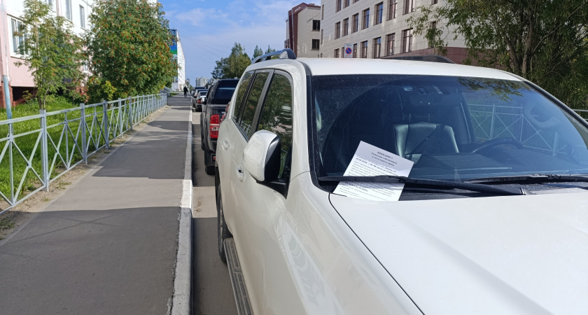 В Усинске проведут механизированную уборку дорожного проезда