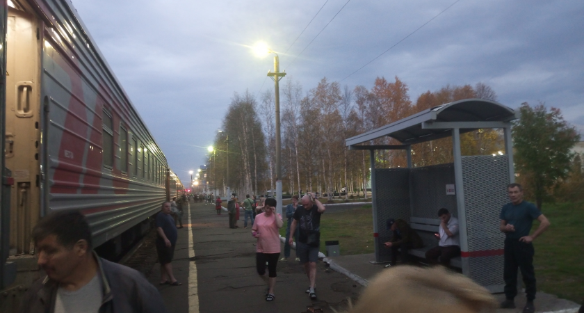 Высадят из поезда даже с билетом в сумке: новые правила РЖД разозлили пассажиров