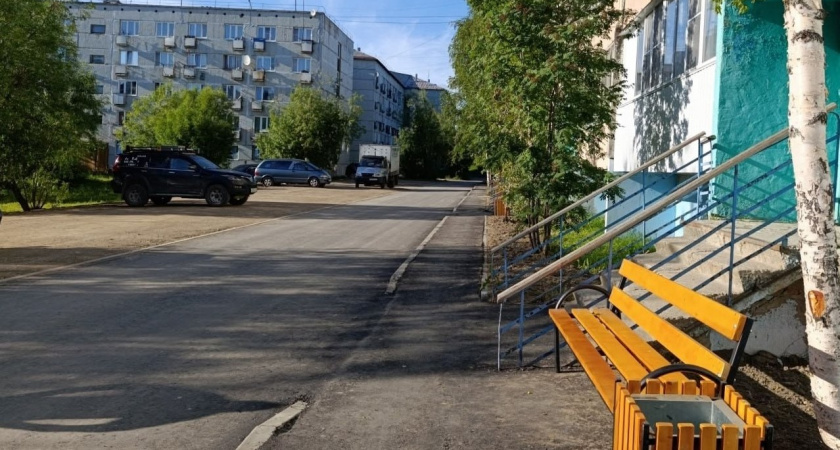 В Усинске близится завершение ремонта дворов в рамках нацпроекта