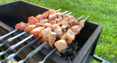 Вот как грузины маринуют мясо для шашлыка - забудьте об уксусе, майонезе и соевом соусе. Аж тает во рту