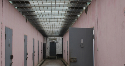 В Коми заключенный получил новый срок за продвижение экстремистской идеологии в колонии