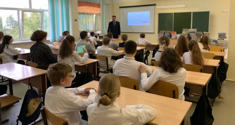 В школах убирают очень важный предмет: ученики радуются переменам, педагоги выражают беспокойство