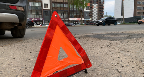 В Коми водитель иномарки спровоцировала ДТП при попытке обгона мотоцикла